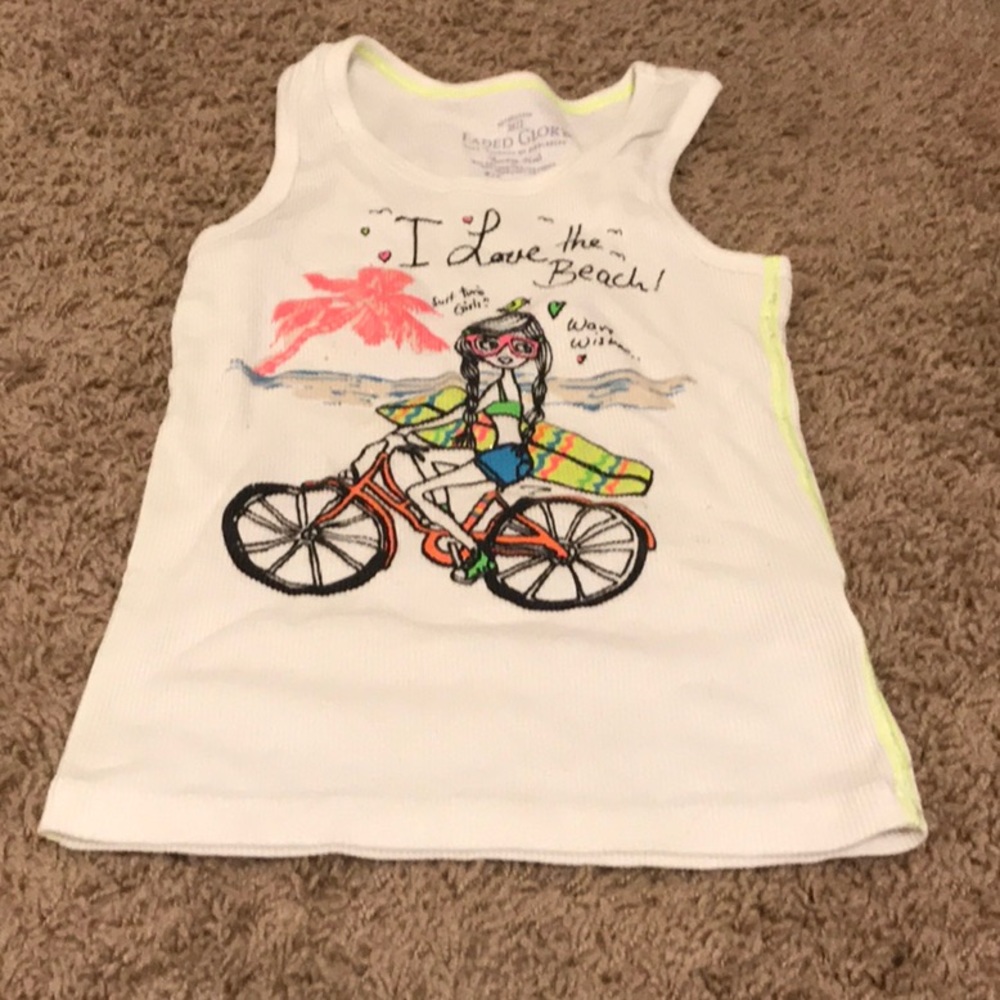 A “I love the beach!” Shirt for kids